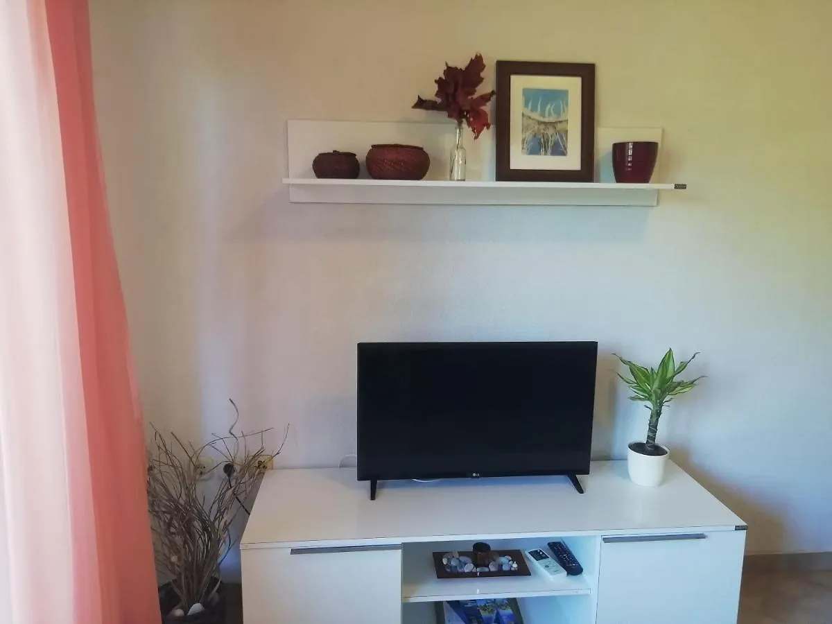 Apartments Jadranka Pula 0*,